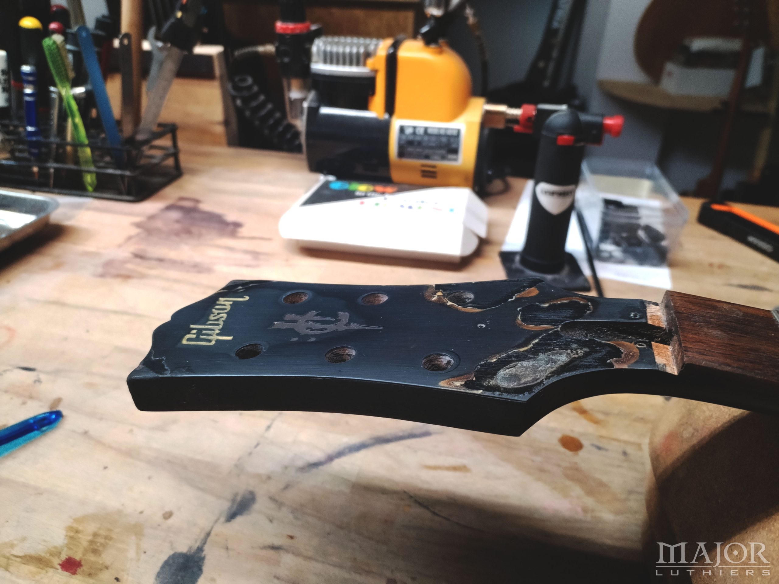 Personalização de guitarra elétrica — fotografia 4