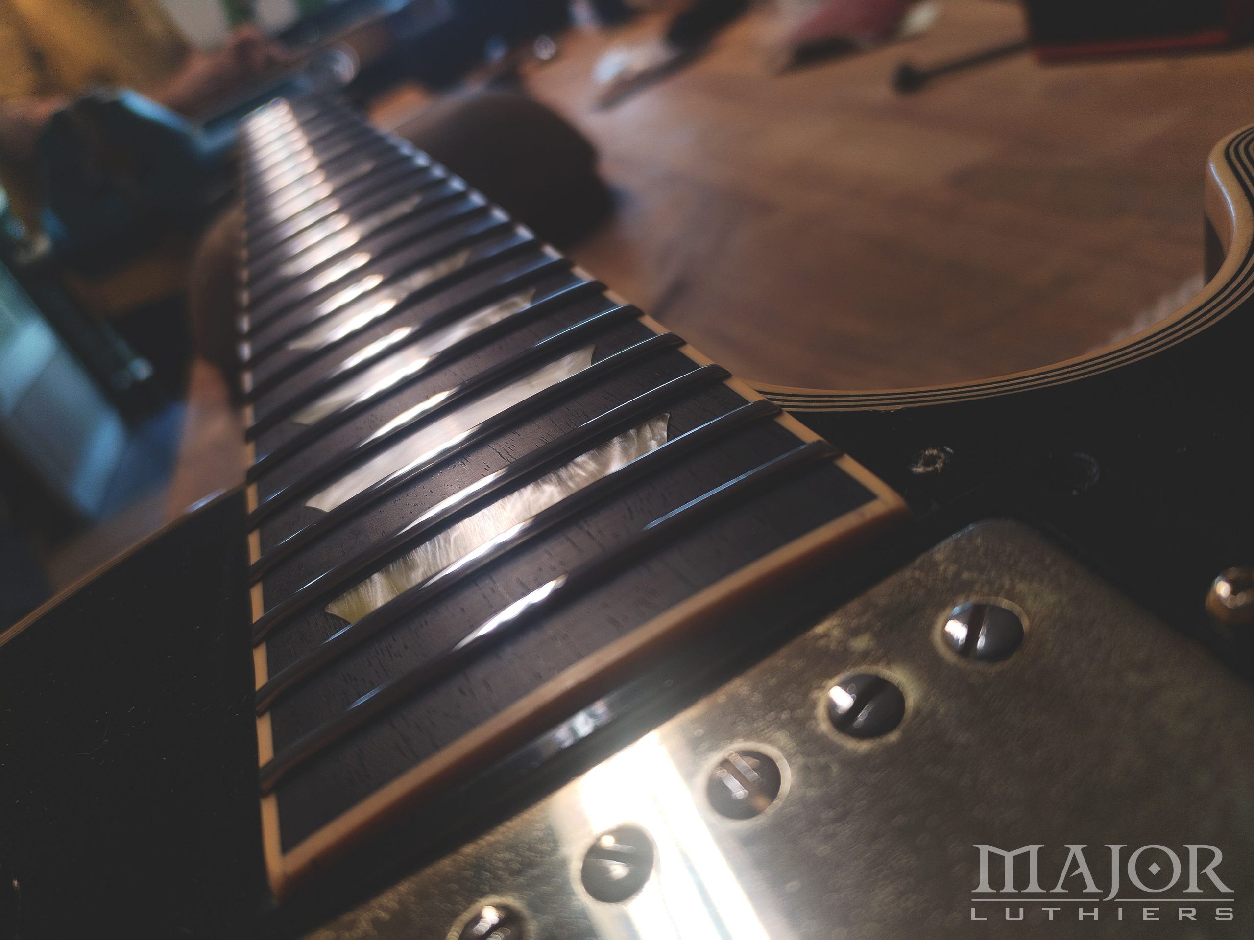 Retrastamento em guitarra — fotografia 3